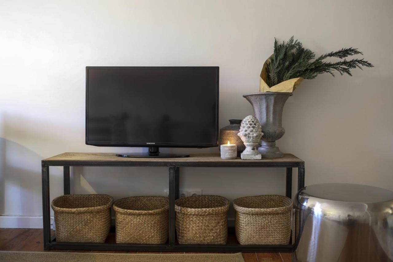Chic Urban Retreat At Downtown With Balcony & Views Leilighet Lisboa Eksteriør bilde
