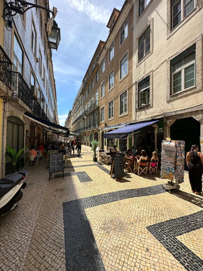 Chic Urban Retreat At Downtown With Balcony & Views Leilighet Lisboa Eksteriør bilde